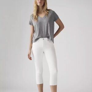 Levi's Women's White Capri Jeans